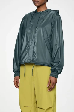 String W Jacket